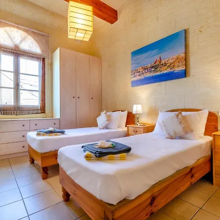 The Grand Authentic House With Private Pool Sannat